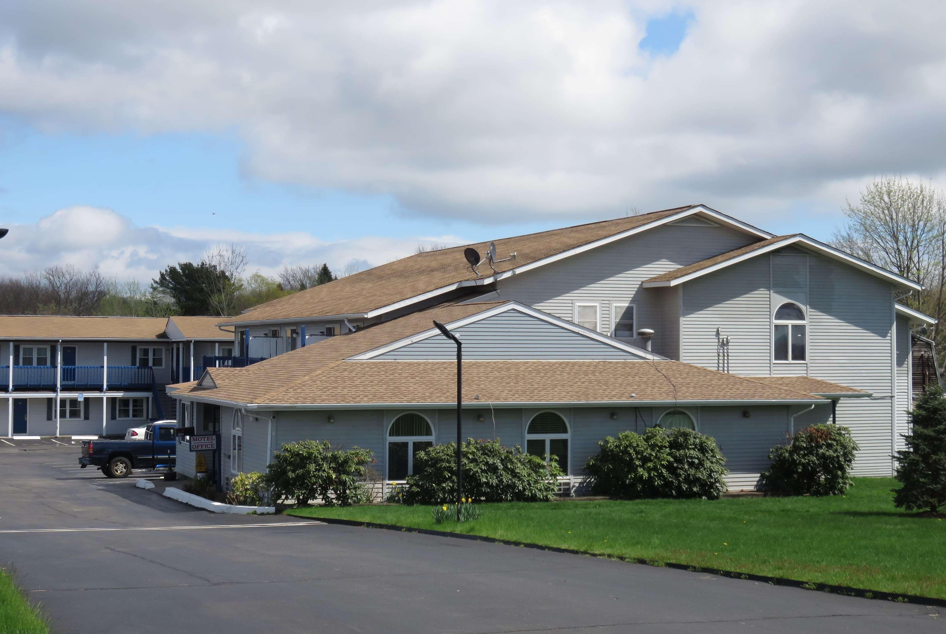 Days Inn By Wyndham Middletown/Newport Area Exterior photo